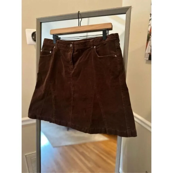 David Paul-90’s Vintage, Brown, Pleated, Above Of Knee Skirt - Picture 1 of 3